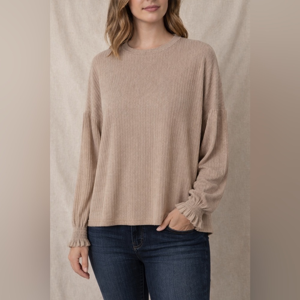 Emery Rose Elegant Beige Long Sleeve Top. Size large.